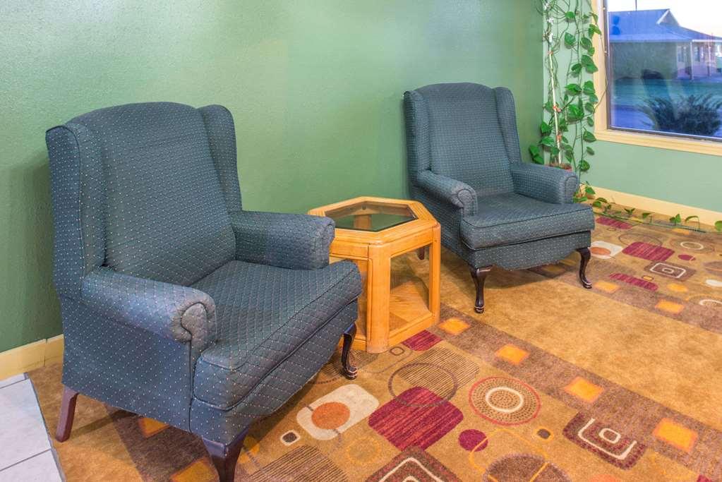 Days Inn By Wyndham Mountain Grove Interior photo